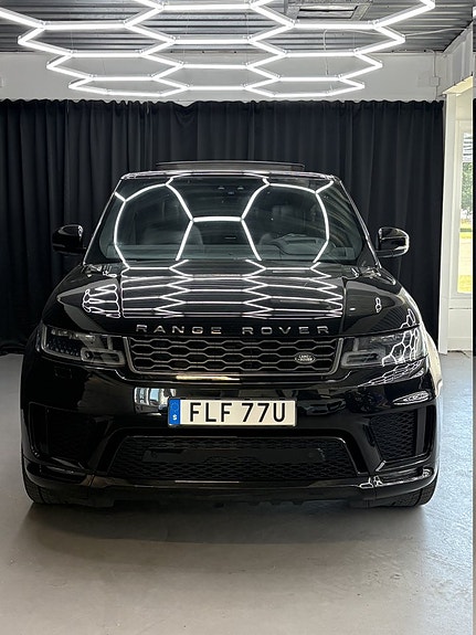 Land Rover Range Rover Sport 11 of 14