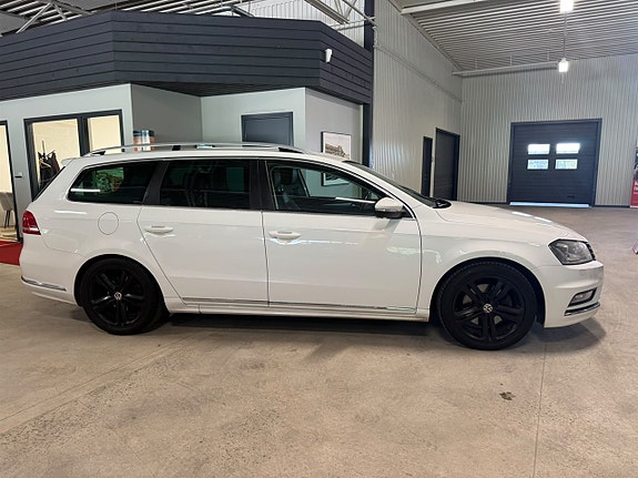Volkswagen Passat 11 of 12