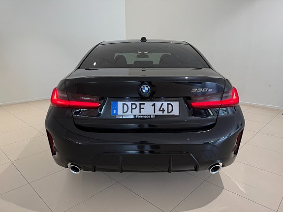 BMW 330e 9 of 9
