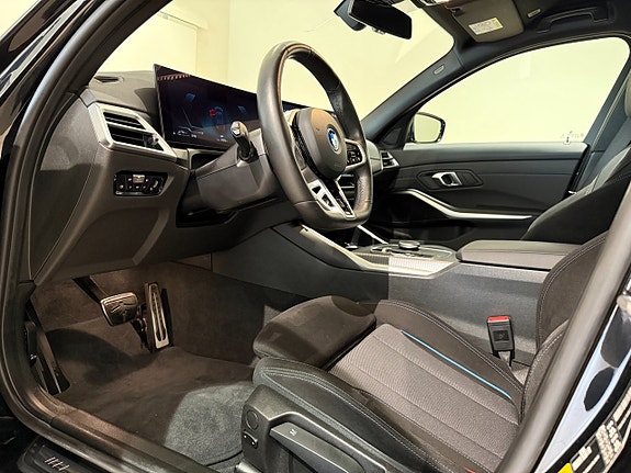 BMW 330e 4 of 9
