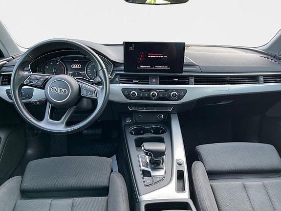 Audi A4 12 of 15