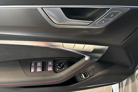 Audi RS6 16 of 27