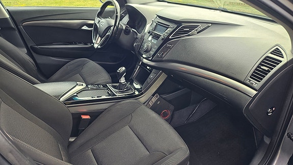 Hyundai i40 10 of 14