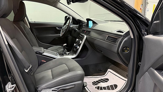 Volvo XC70 14 of 21