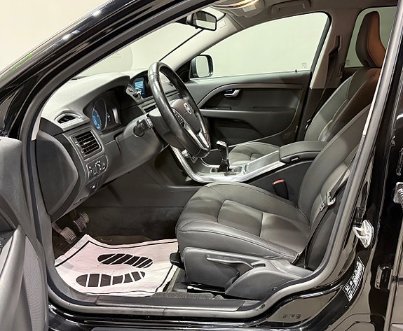 Volvo XC70 10 of 21