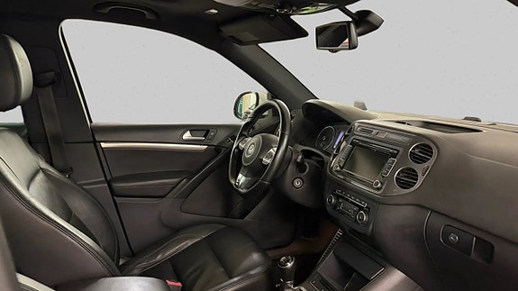 Volkswagen Tiguan 16 of 20