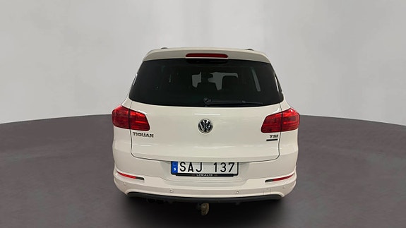 Volkswagen Tiguan 6 of 20
