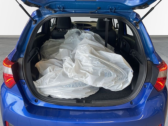Toyota Yaris 10 of 14