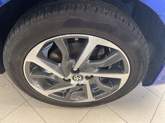 Toyota Yaris 11 of 14