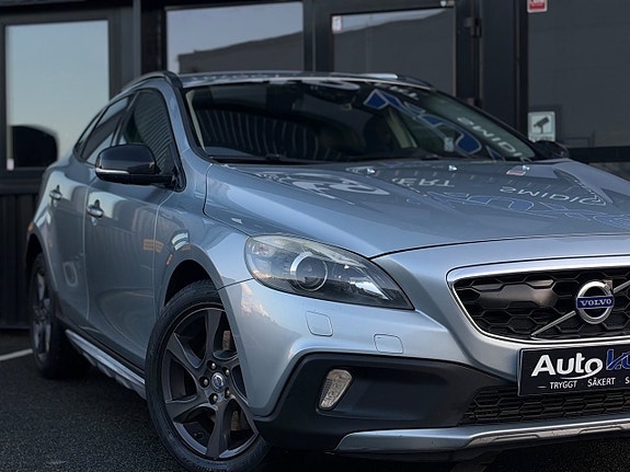 Volvo V40 Cross Country 4 of 27