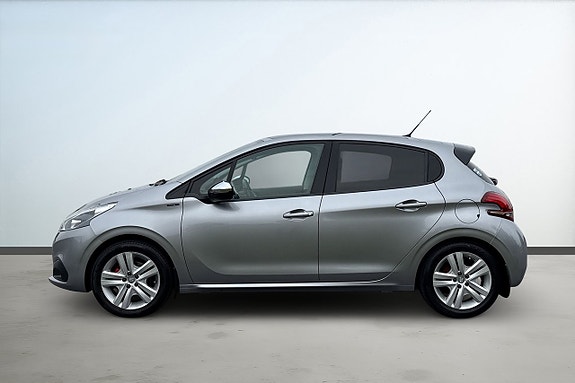 Peugeot 208 2 of 21
