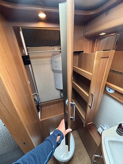 Kabe Travel Master 750T Låga långbäddar - AC - Alde - Separat dusch - Dragkrok 16 of 21