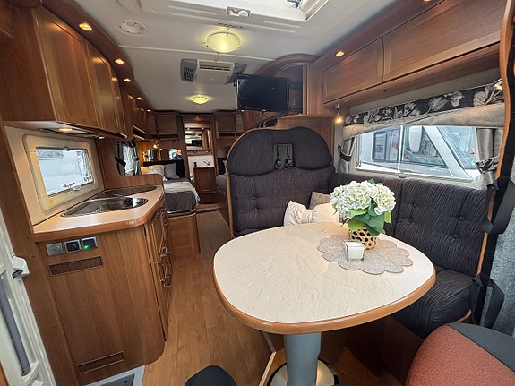 Kabe Travel Master 750T Låga långbäddar - AC - Alde - Separat dusch - Dragkrok 21 of 21
