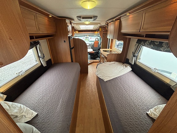Kabe Travel Master 750T Låga långbäddar - AC - Alde - Separat dusch - Dragkrok 18 of 21