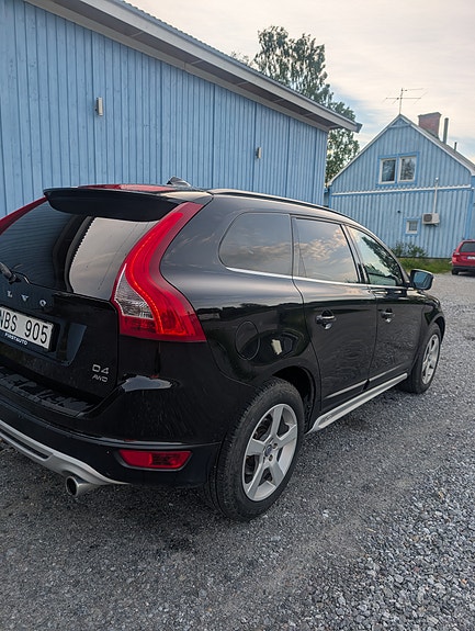 Volvo XC60 4 of 10