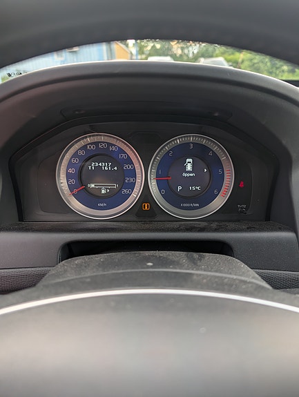 Volvo XC60 8 of 10