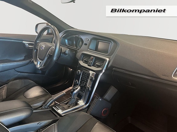 Volvo V40 9 of 10