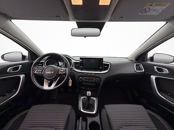 Kia Ceed 13 of 30