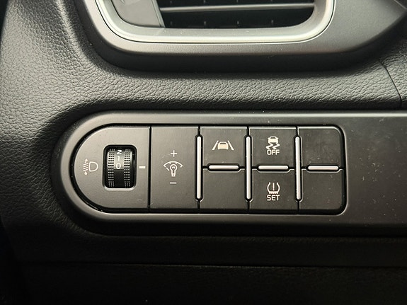 Kia Ceed 15 of 30