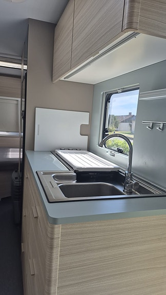 Adria Altea 542 PK 11 of 22