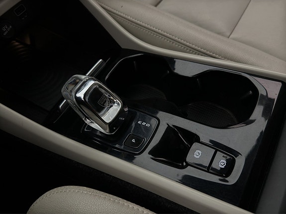 Volvo XC40 29 of 30