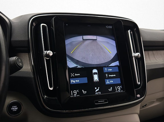 Volvo XC40 22 of 30