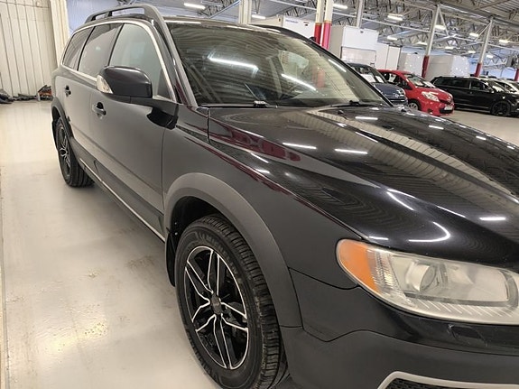 Volvo XC70 3 of 10