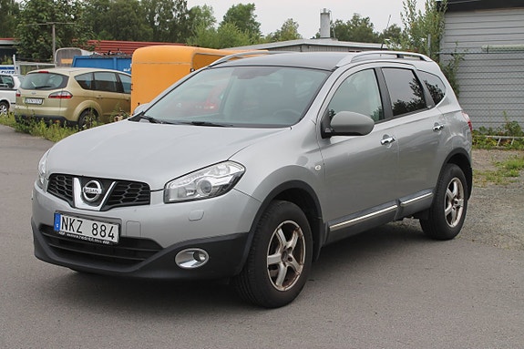Nissan Qashqai+2 3 of 9
