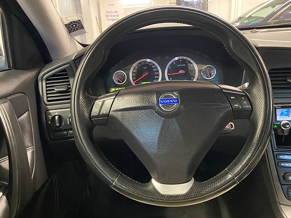 Volvo S60 17 of 22