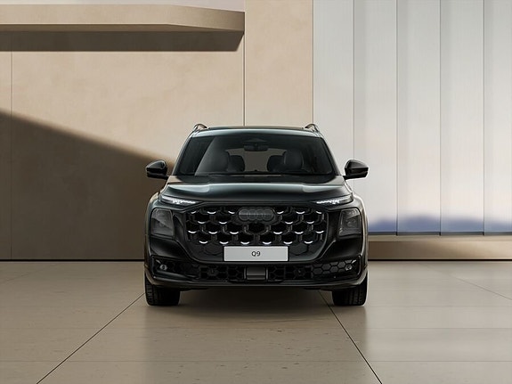 Audi Q9 5 of 11
