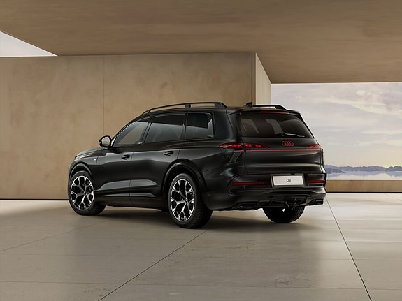 Audi Q9 4 of 11
