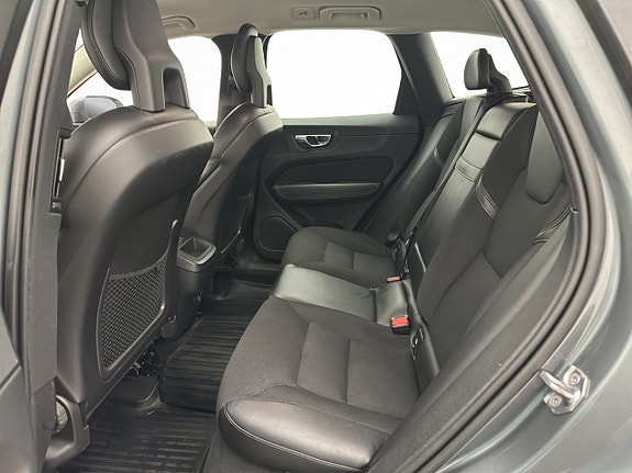 Volvo XC60 13 of 26