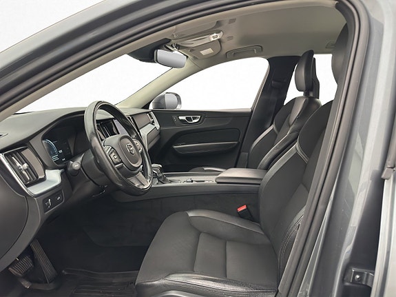Volvo XC60 9 of 26