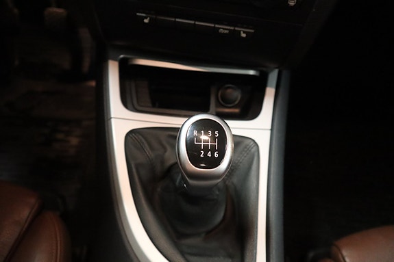 BMW 118d 13 of 19