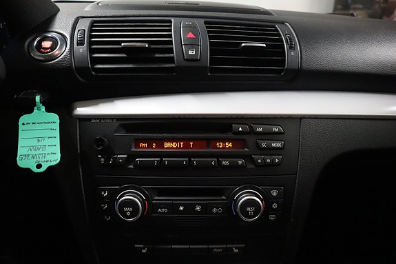 BMW 118d 12 of 19