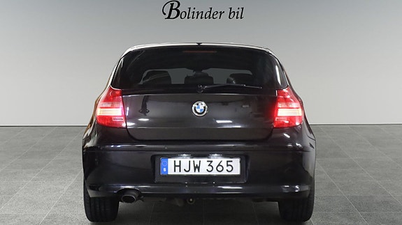 BMW 118d 5 of 19