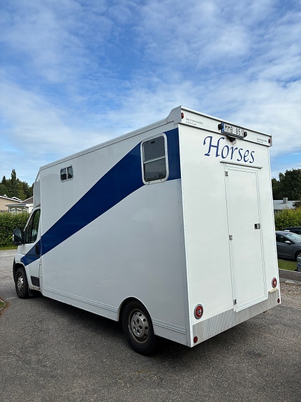 Peugeot Boxer 2 of 14