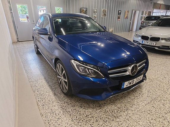 Mercedes-Benz C30 6 of 19