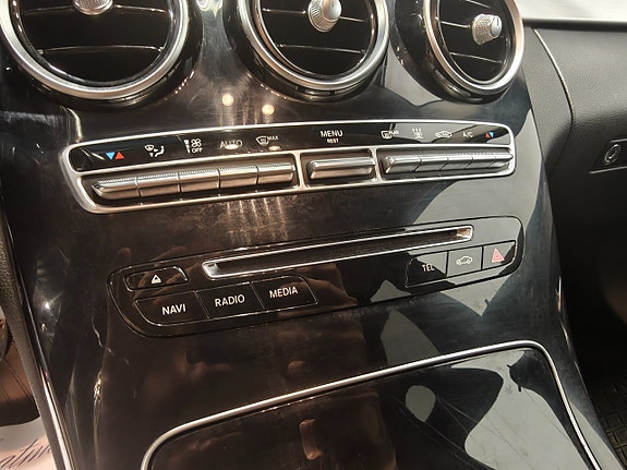 Mercedes-Benz C30 17 of 19