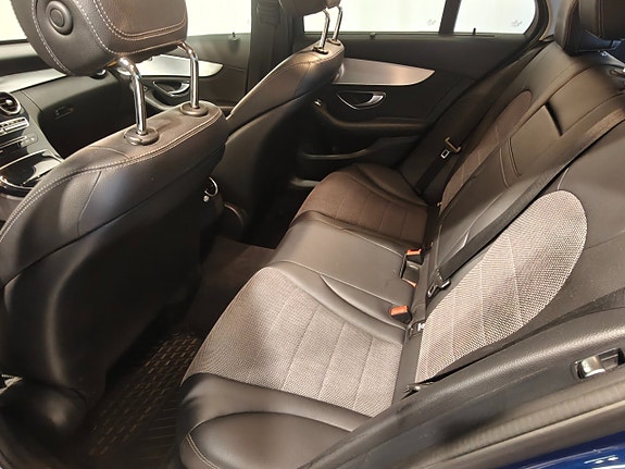Mercedes-Benz C30 9 of 19