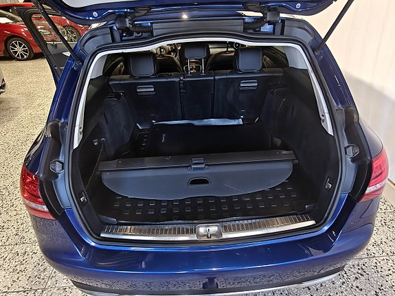 Mercedes-Benz C30 12 of 19