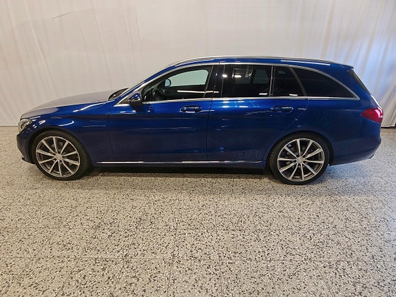 Mercedes-Benz C30 2 of 19