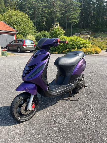 Piaggio Zip 7 of 9