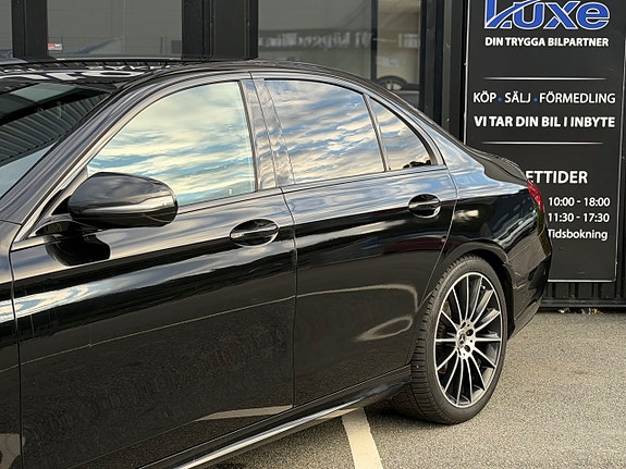 Mercedes-Benz E220 d 3 of 27