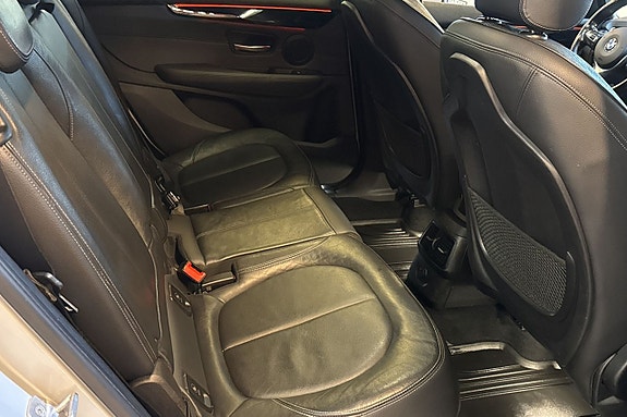 BMW 220d 8 of 15