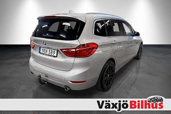 BMW 220d 5 of 15