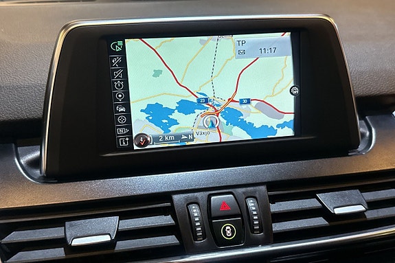 BMW 220d 12 of 15