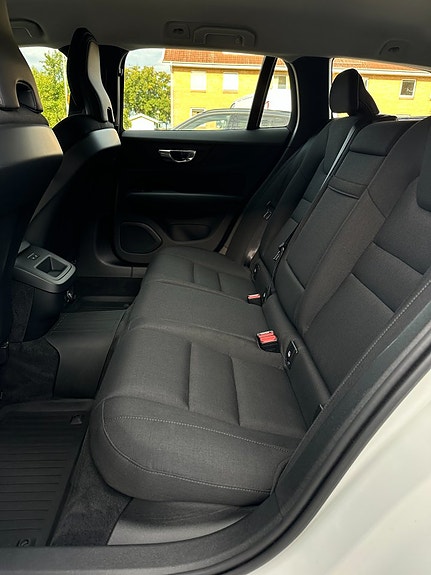 Volvo V60 Cross Country 10 of 10