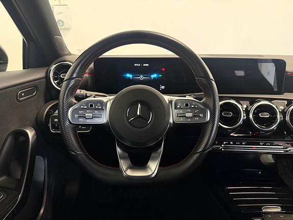 Mercedes-Benz A180 10 of 17