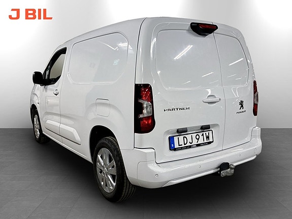 Peugeot Partner 2 of 18